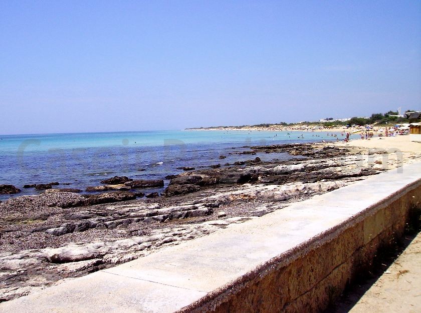 foto della spiaggia di lido marini